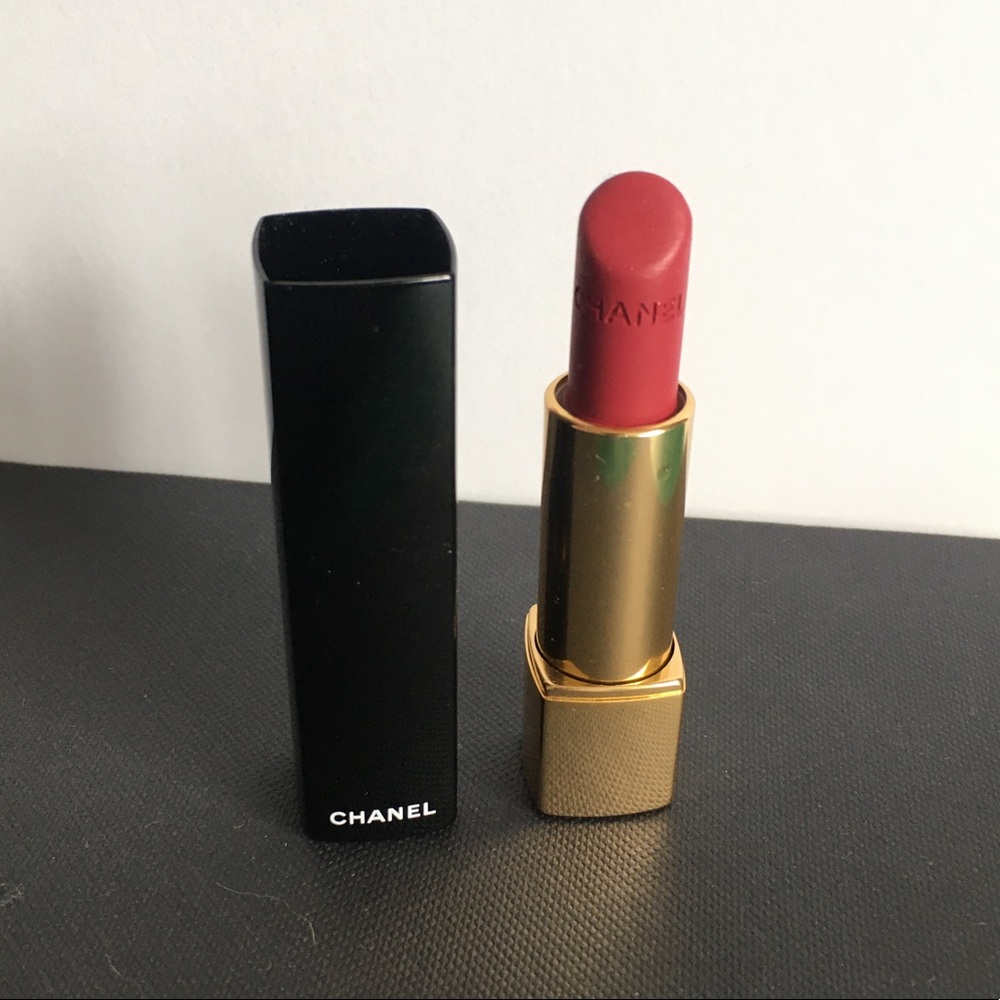 Chanel Rouge Allure Velvet Lipstick